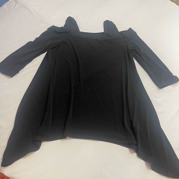 Clara Sun Woo Cold Shoulder Black Lagenlook Top Tunic Blouse Size Medium - Picture 5 of 6